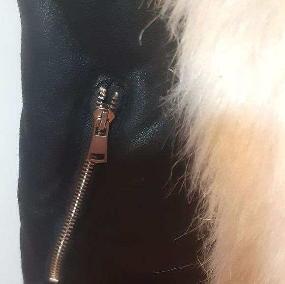 NWOT FATE black vest with faux fur SP - Picture 6 of 7